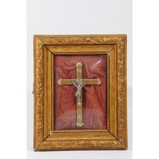 Crucifix achter glas kopen