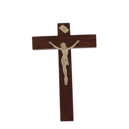 Hangend kruisbeeld met Jezus